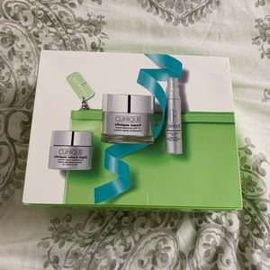 Clinique Brand New Smart & Smooth Set